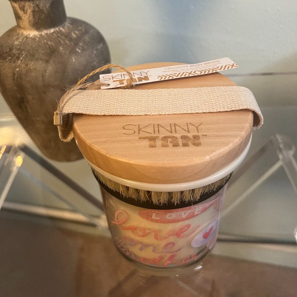 🌸3/$10🌸 Skinny Tan Cellulite Body Brush